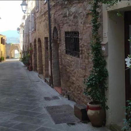 Casa Contadina In Borgo Medievale, Tuscany Monteguidi Buitenkant foto