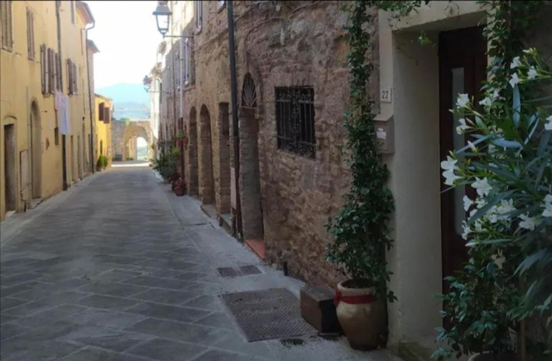 Casa Contadina In Borgo Medievale, Tuscany Monteguidi Buitenkant foto